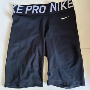Nike pro 365 leggings with Mesh - 7” high-waisted shorts